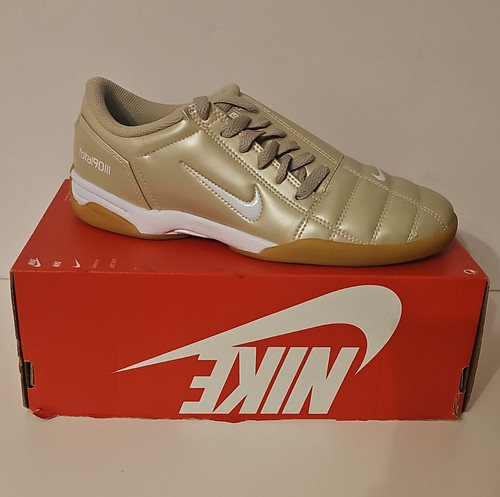 Nike total iii - 90, gold/white